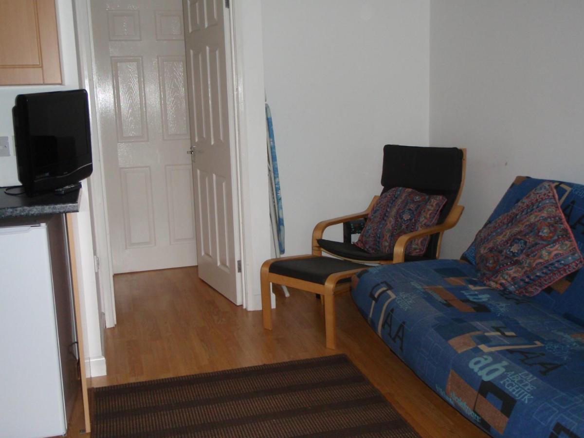 Chalets & Lodges At Atlantic Bays Holiday Park Padstow Exteriör bild