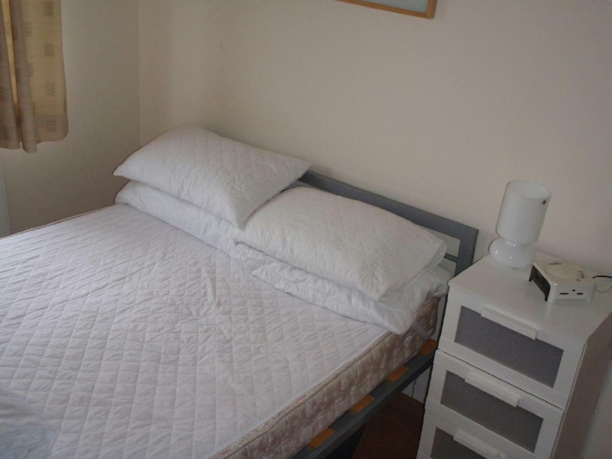 Chalets & Lodges At Atlantic Bays Holiday Park Padstow Exteriör bild