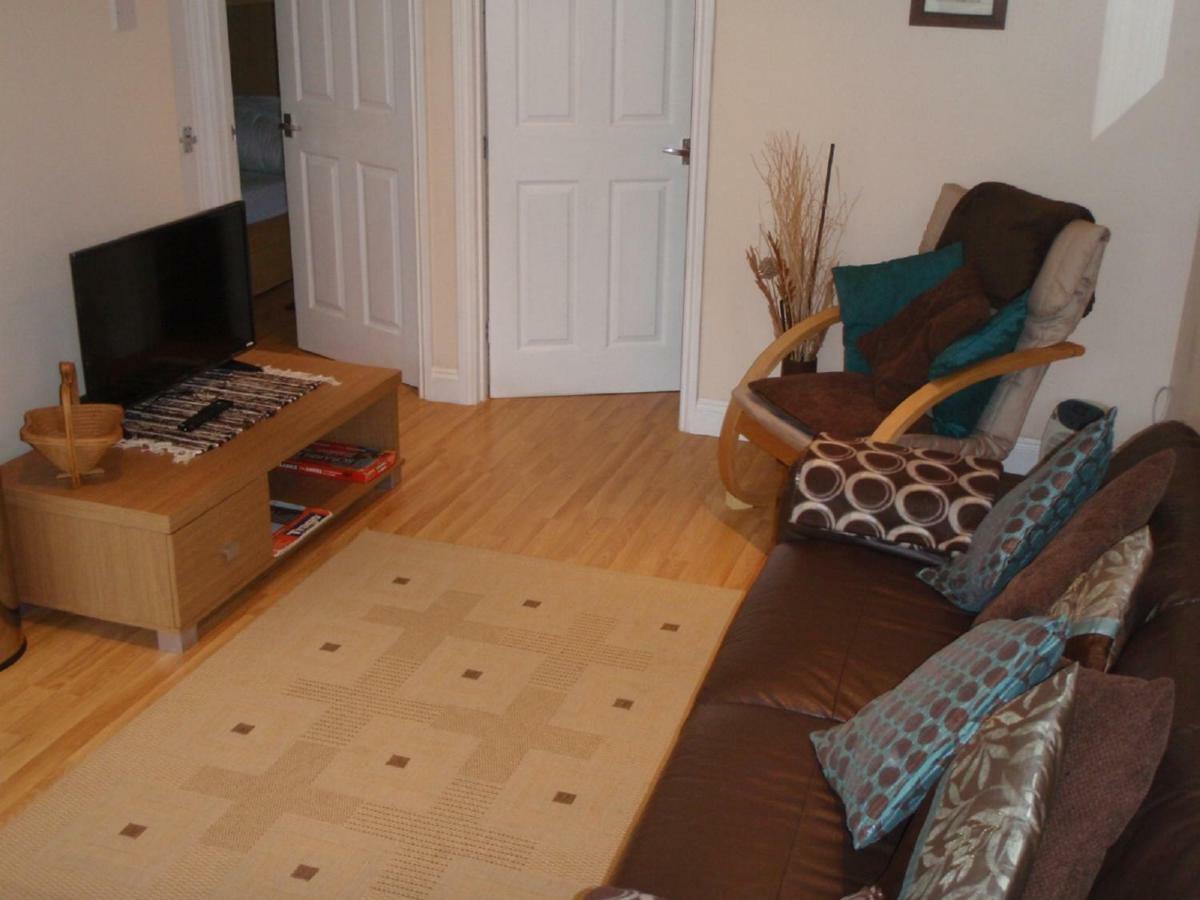 Chalets & Lodges At Atlantic Bays Holiday Park Padstow Exteriör bild